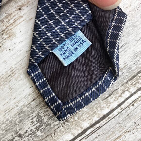 VTG 80s Abercrombie & Fitch Tie Navy Geometric 100% Silk Made in USA 58”x3.75” - Picture 4 of 9